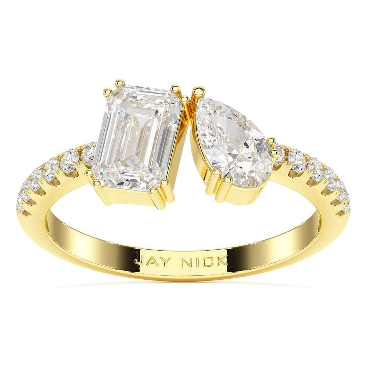 Emerald & Pear Studded Shoulder Toi et Moi Ring in yellow gold
