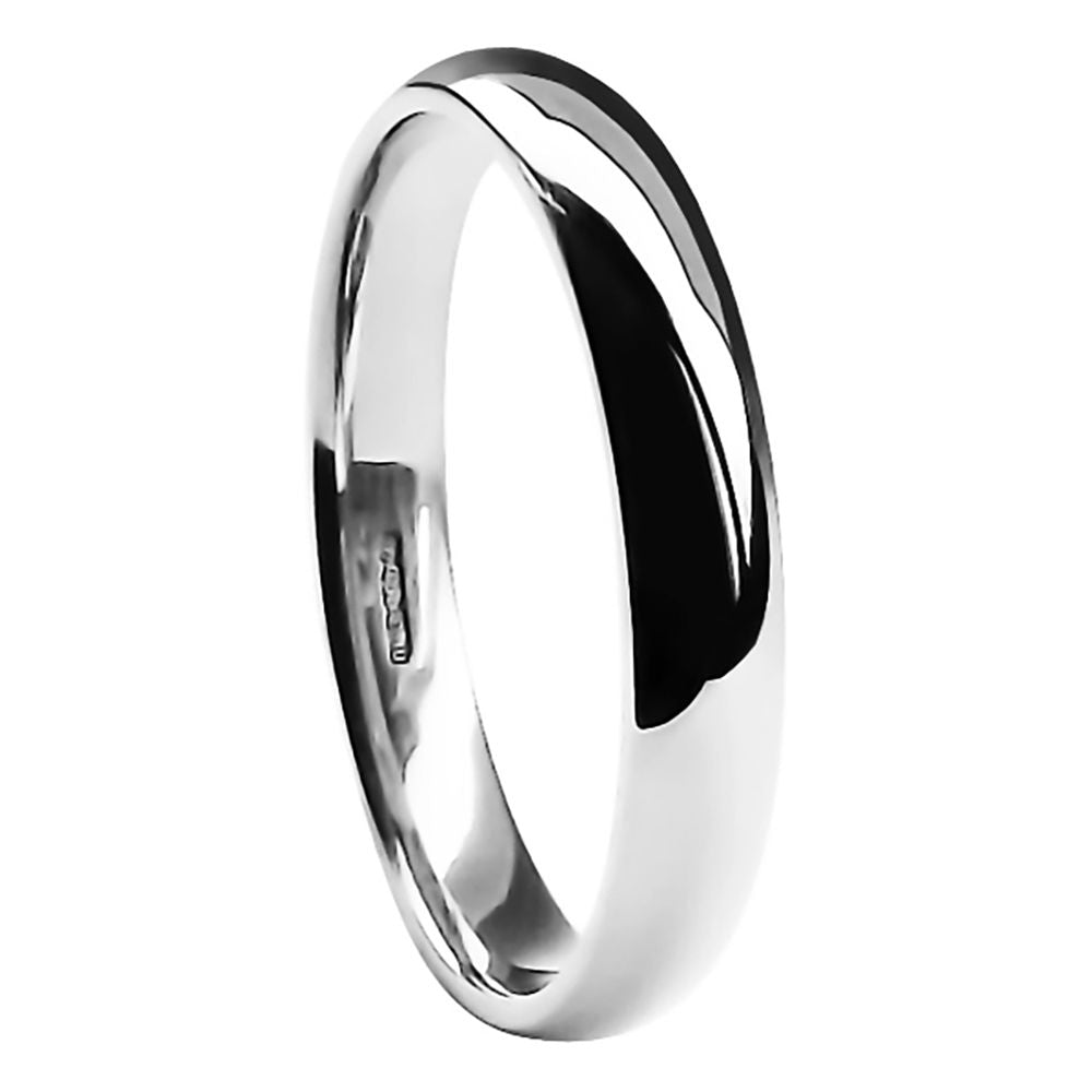 Light Court Shape Wedding Band in platinum