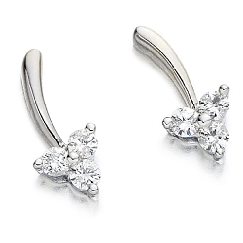 The Leaf Stud Earrings feature a delicate leaf design that captures the beauty of nature while adding a subtle sparkle.