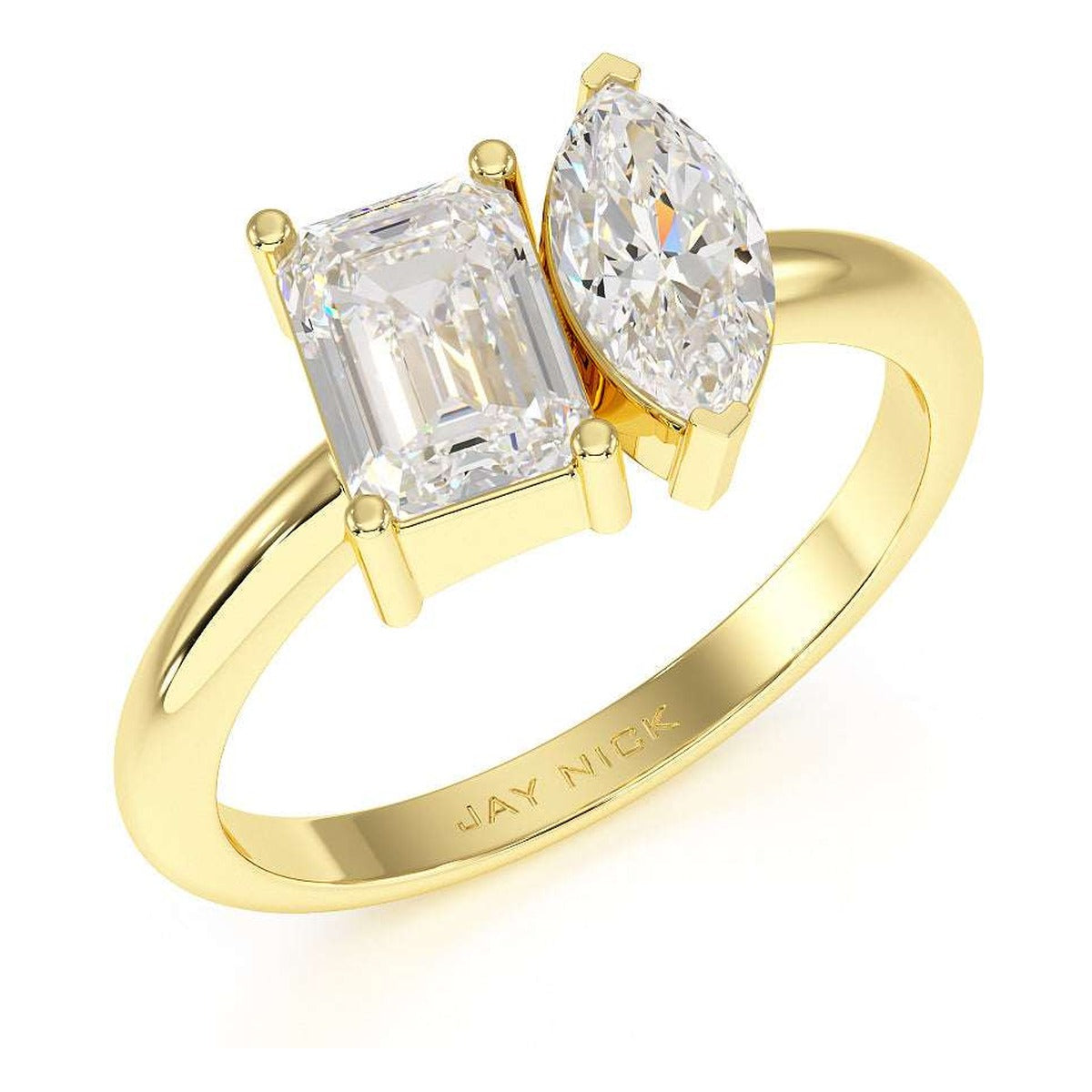 Emerald &amp; Marquise Toi et Moi Ring in yellow gold